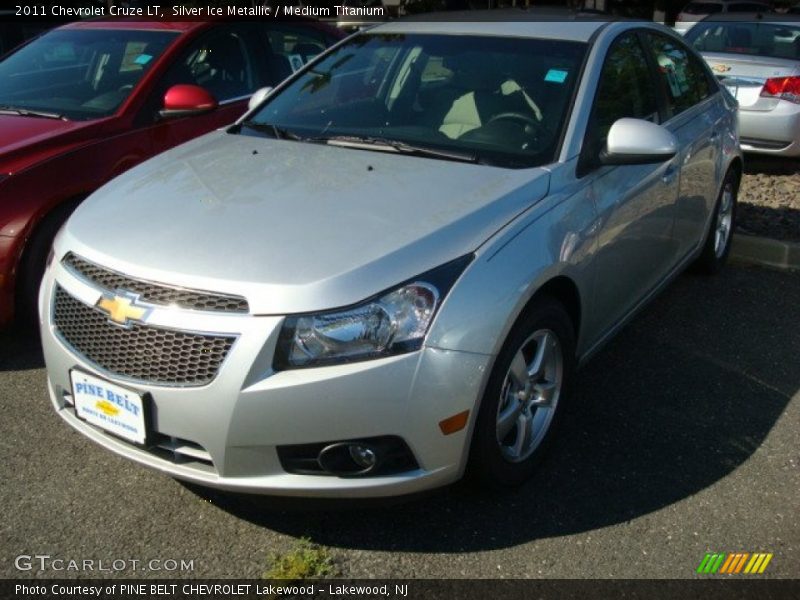 Silver Ice Metallic / Medium Titanium 2011 Chevrolet Cruze LT