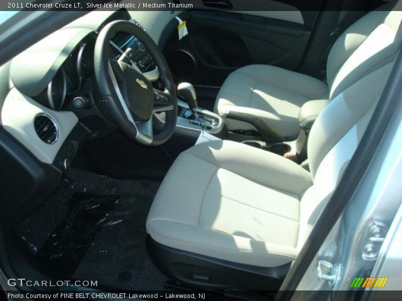 Silver Ice Metallic / Medium Titanium 2011 Chevrolet Cruze LT