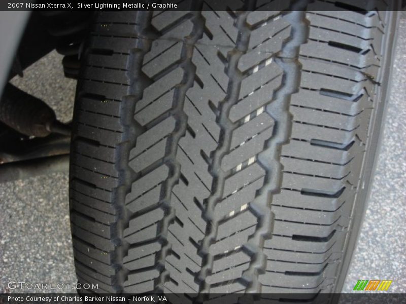 Silver Lightning Metallic / Graphite 2007 Nissan Xterra X