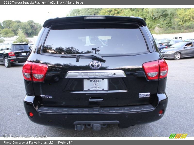 Black / Sand Beige 2010 Toyota Sequoia Platinum 4WD