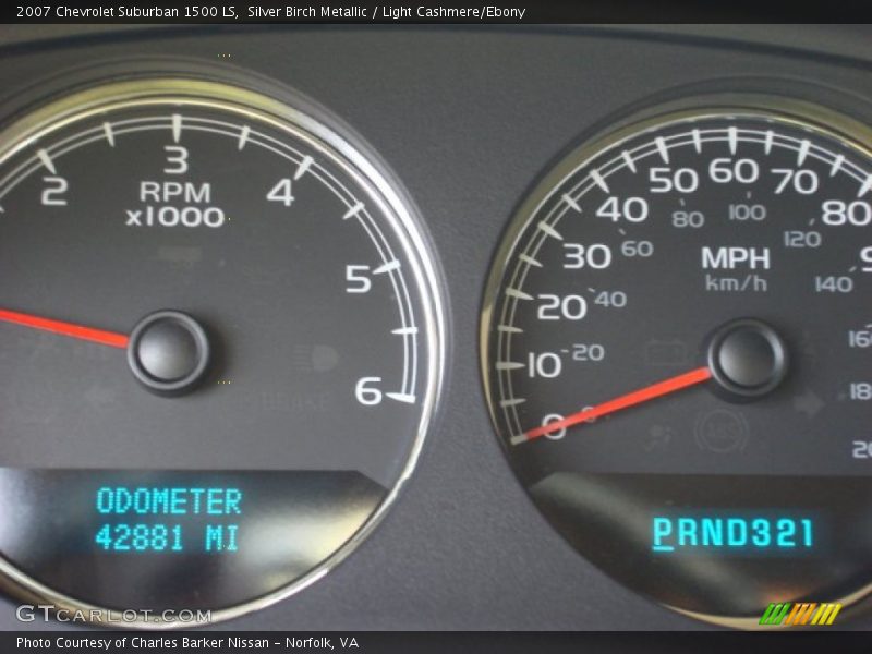 Silver Birch Metallic / Light Cashmere/Ebony 2007 Chevrolet Suburban 1500 LS
