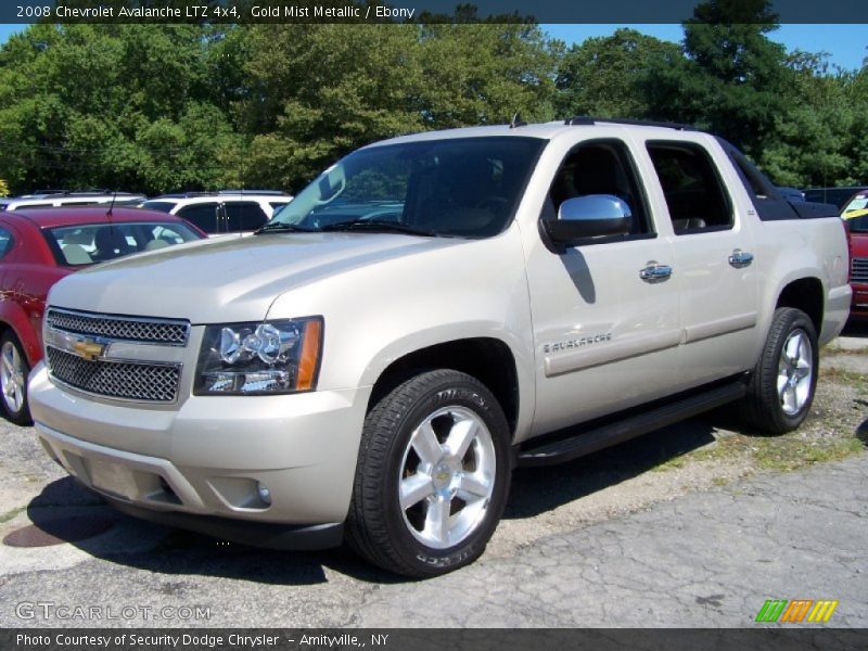 Front 3/4 View of 2008 Avalanche LTZ 4x4