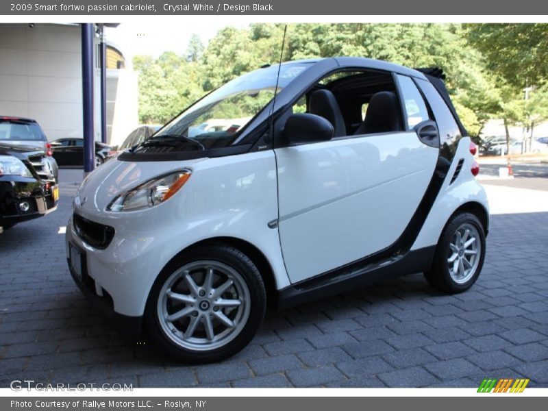 Crystal White / Design Black 2009 Smart fortwo passion cabriolet