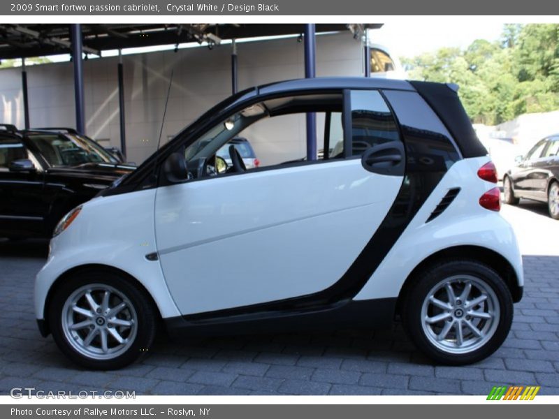 Crystal White / Design Black 2009 Smart fortwo passion cabriolet
