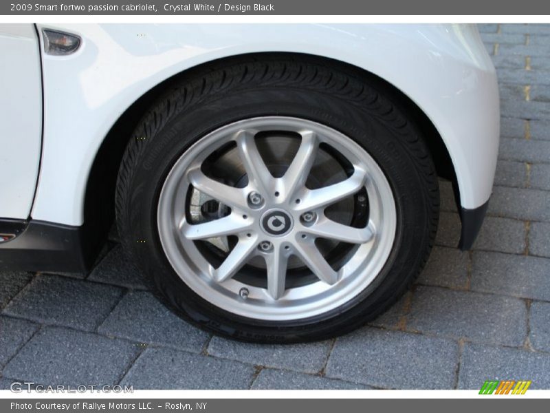 Crystal White / Design Black 2009 Smart fortwo passion cabriolet