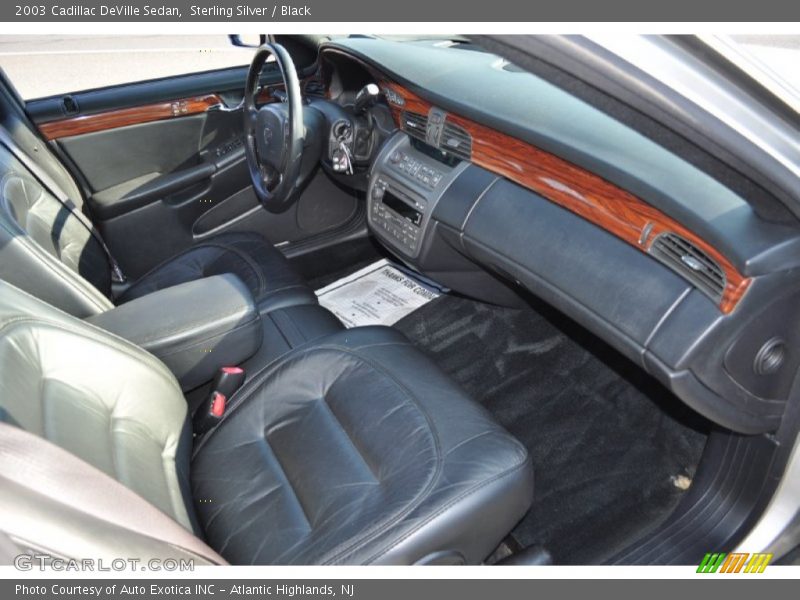 Sterling Silver / Black 2003 Cadillac DeVille Sedan
