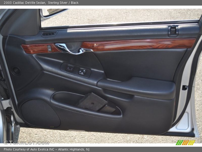 Sterling Silver / Black 2003 Cadillac DeVille Sedan