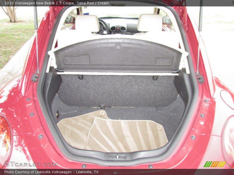Salsa Red / Cream 2010 Volkswagen New Beetle 2.5 Coupe
