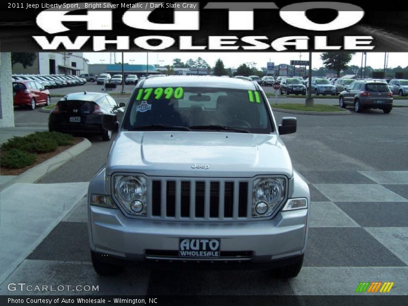Bright Silver Metallic / Dark Slate Gray 2011 Jeep Liberty Sport