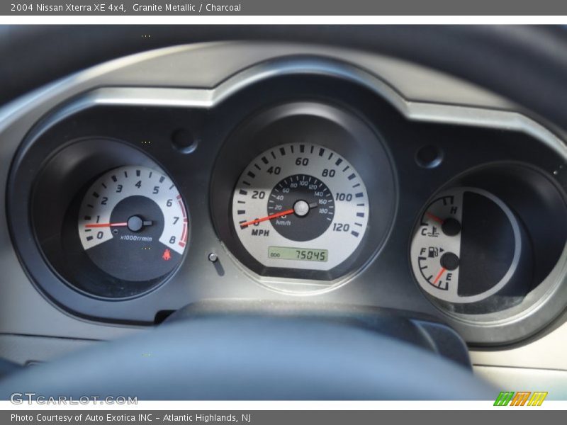 Granite Metallic / Charcoal 2004 Nissan Xterra XE 4x4