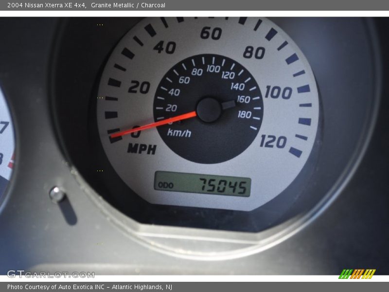 Granite Metallic / Charcoal 2004 Nissan Xterra XE 4x4