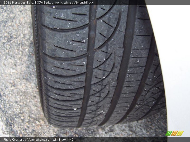 Arctic White / Almond/Black 2011 Mercedes-Benz E 350 Sedan