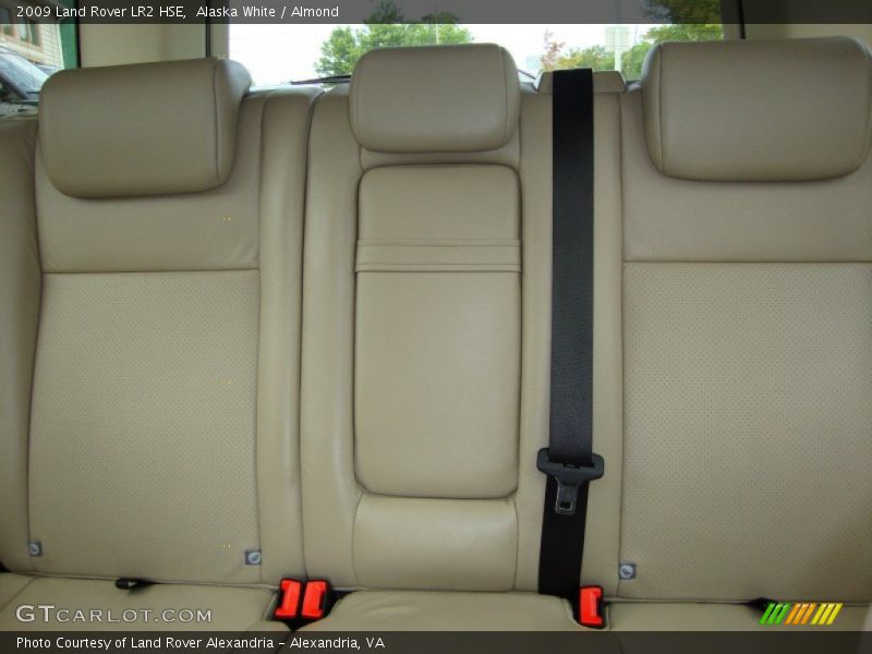 Alaska White / Almond 2009 Land Rover LR2 HSE