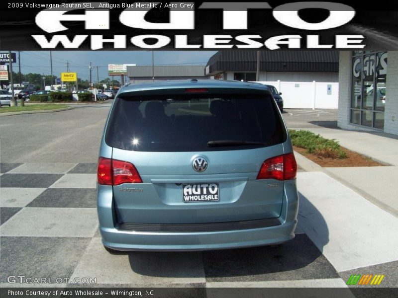 Antigua Blue Metallic / Aero Grey 2009 Volkswagen Routan SEL