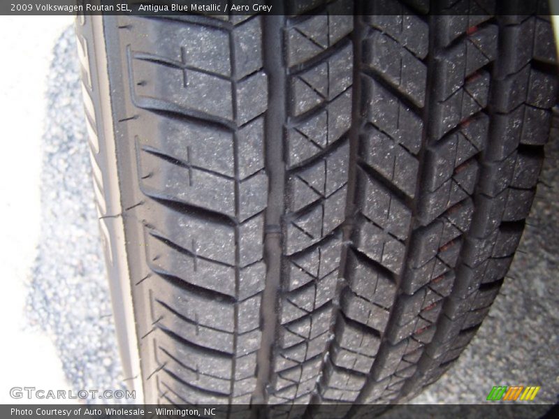 Antigua Blue Metallic / Aero Grey 2009 Volkswagen Routan SEL