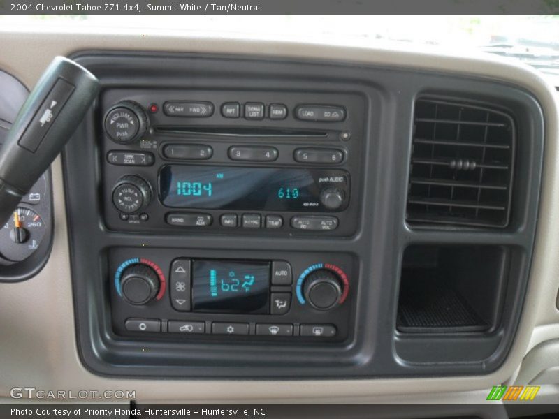 Summit White / Tan/Neutral 2004 Chevrolet Tahoe Z71 4x4