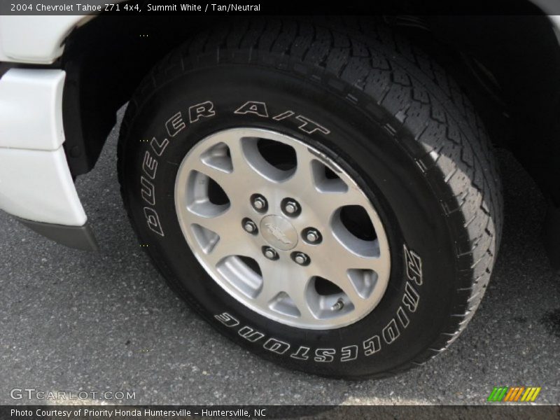 Summit White / Tan/Neutral 2004 Chevrolet Tahoe Z71 4x4