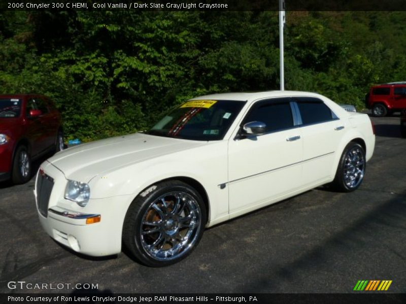 Cool Vanilla / Dark Slate Gray/Light Graystone 2006 Chrysler 300 C HEMI