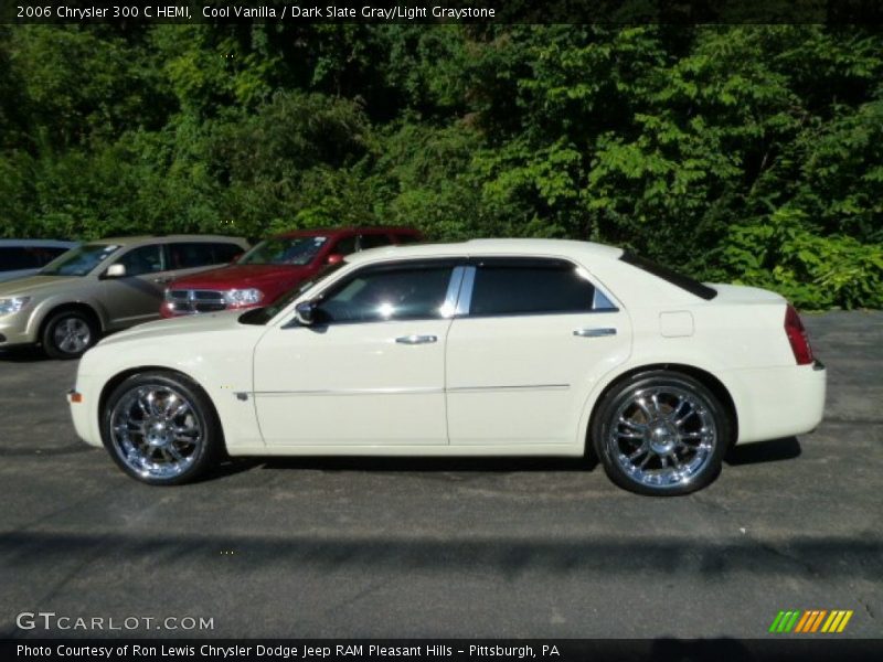 Cool Vanilla / Dark Slate Gray/Light Graystone 2006 Chrysler 300 C HEMI