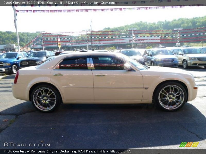 Cool Vanilla / Dark Slate Gray/Light Graystone 2006 Chrysler 300 C HEMI