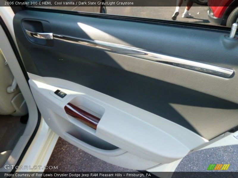 Cool Vanilla / Dark Slate Gray/Light Graystone 2006 Chrysler 300 C HEMI