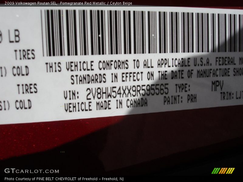 Pomegranate Red Metallic / Ceylon Beige 2009 Volkswagen Routan SEL