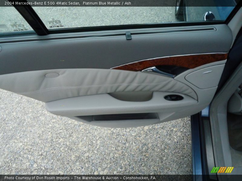 Door Panel of 2004 E 500 4Matic Sedan
