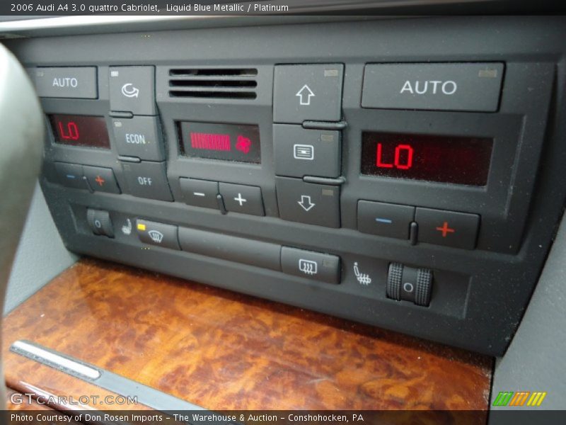 Controls of 2006 A4 3.0 quattro Cabriolet