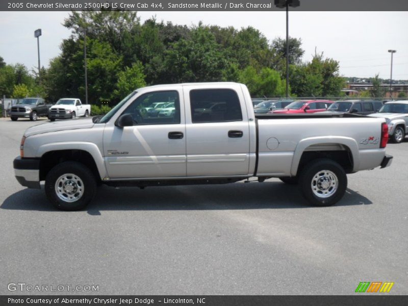 Sandstone Metallic / Dark Charcoal 2005 Chevrolet Silverado 2500HD LS Crew Cab 4x4