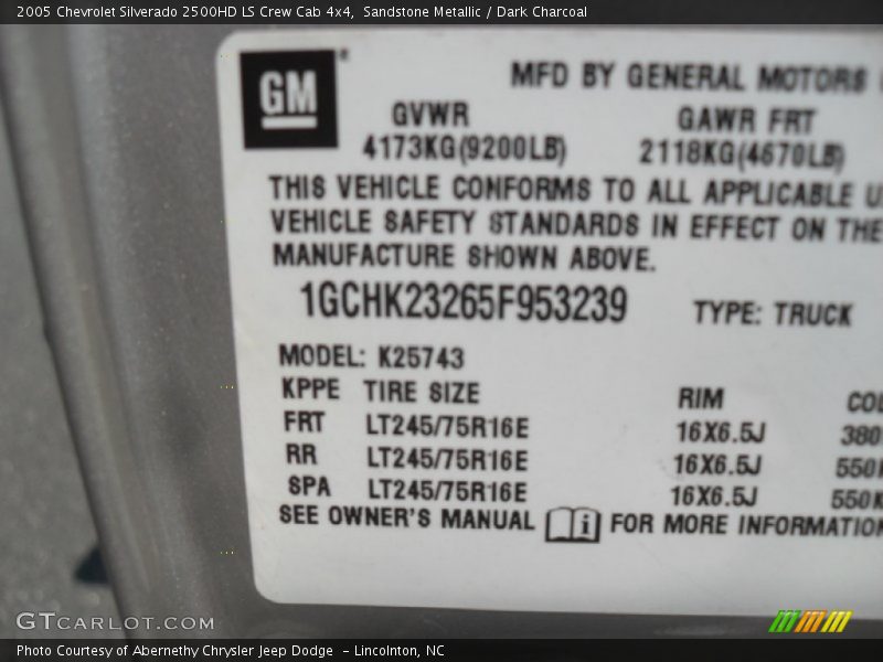 Sandstone Metallic / Dark Charcoal 2005 Chevrolet Silverado 2500HD LS Crew Cab 4x4