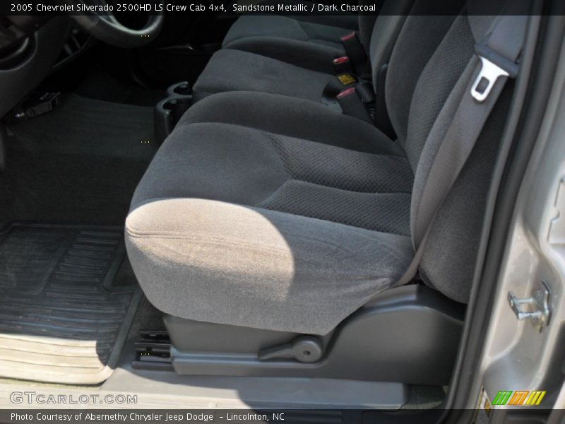 Sandstone Metallic / Dark Charcoal 2005 Chevrolet Silverado 2500HD LS Crew Cab 4x4