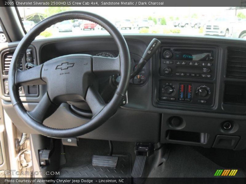 Sandstone Metallic / Dark Charcoal 2005 Chevrolet Silverado 2500HD LS Crew Cab 4x4