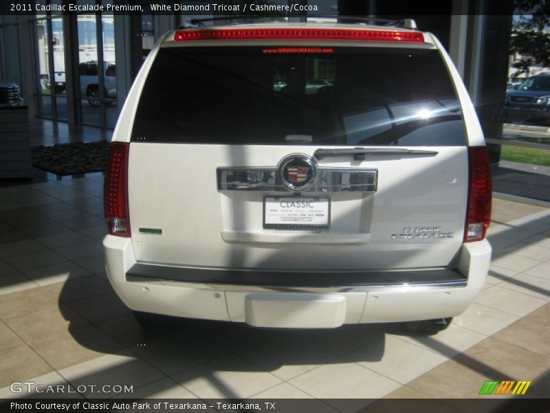 White Diamond Tricoat / Cashmere/Cocoa 2011 Cadillac Escalade Premium