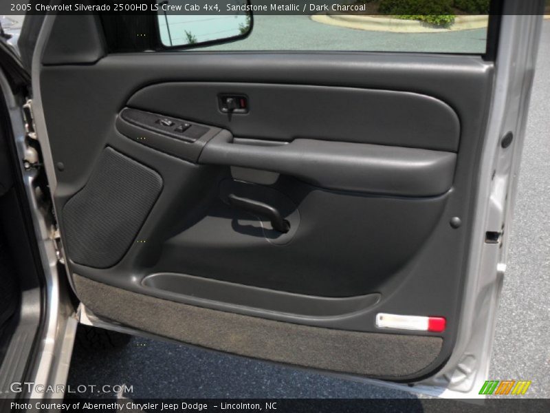 Sandstone Metallic / Dark Charcoal 2005 Chevrolet Silverado 2500HD LS Crew Cab 4x4