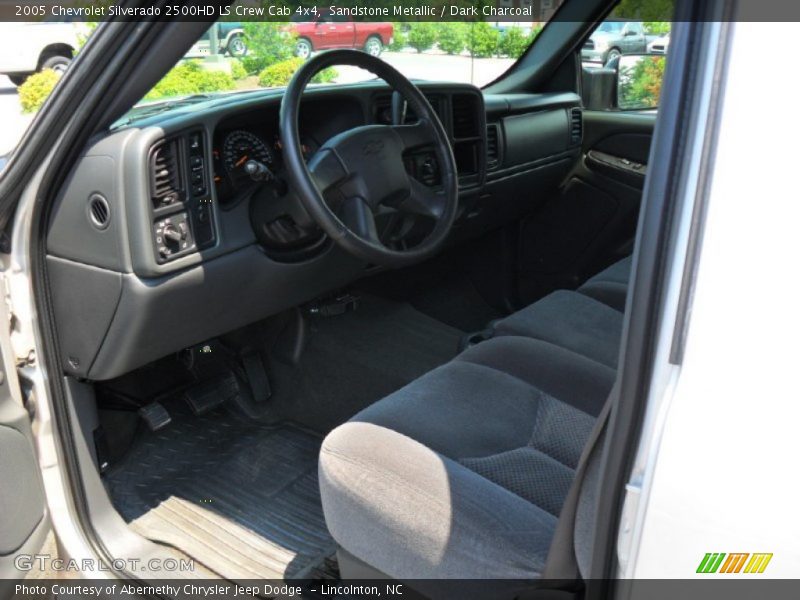 Sandstone Metallic / Dark Charcoal 2005 Chevrolet Silverado 2500HD LS Crew Cab 4x4