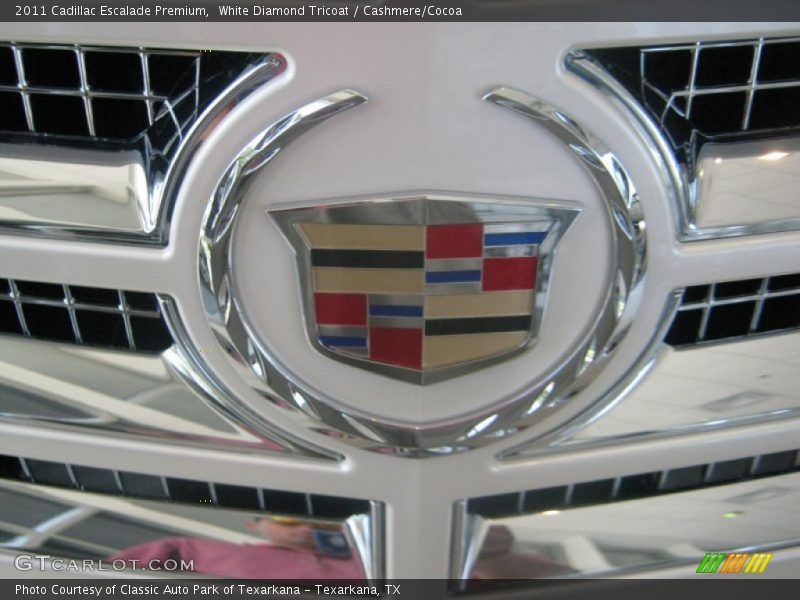  2011 Escalade Premium Logo