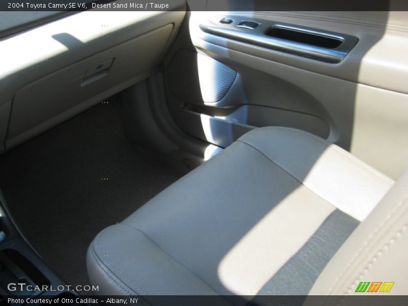 Desert Sand Mica / Taupe 2004 Toyota Camry SE V6