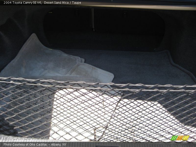 Desert Sand Mica / Taupe 2004 Toyota Camry SE V6