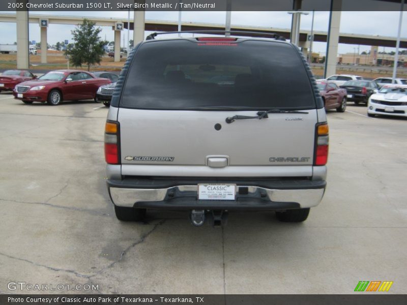 Silver Birch Metallic / Tan/Neutral 2005 Chevrolet Suburban 1500 LT