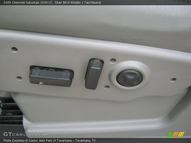 Silver Birch Metallic / Tan/Neutral 2005 Chevrolet Suburban 1500 LT