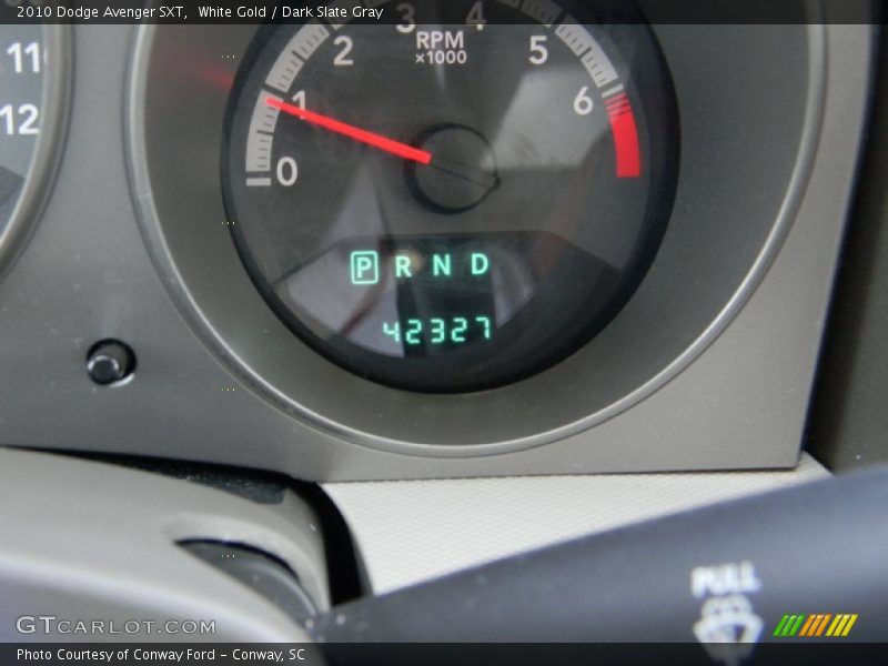 White Gold / Dark Slate Gray 2010 Dodge Avenger SXT