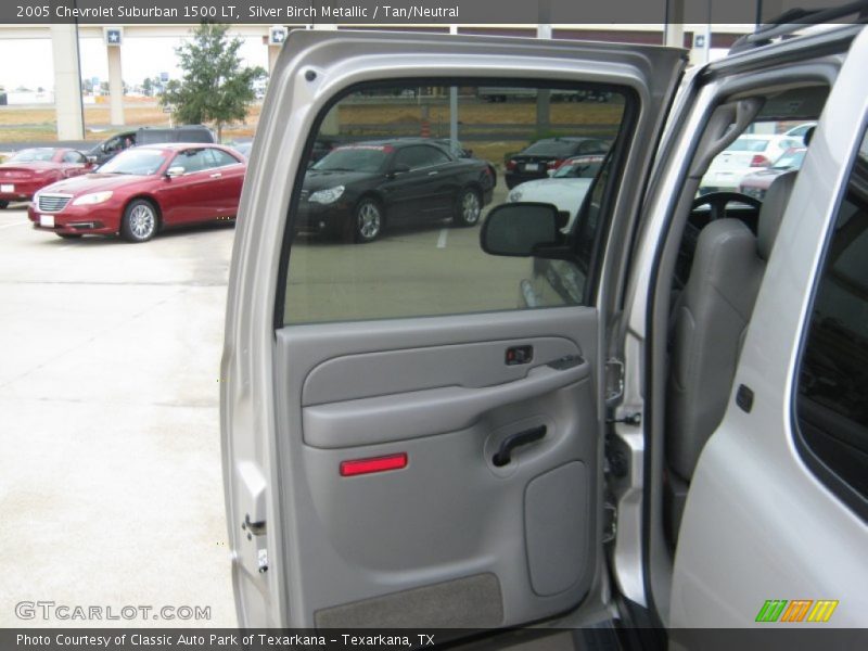 Silver Birch Metallic / Tan/Neutral 2005 Chevrolet Suburban 1500 LT