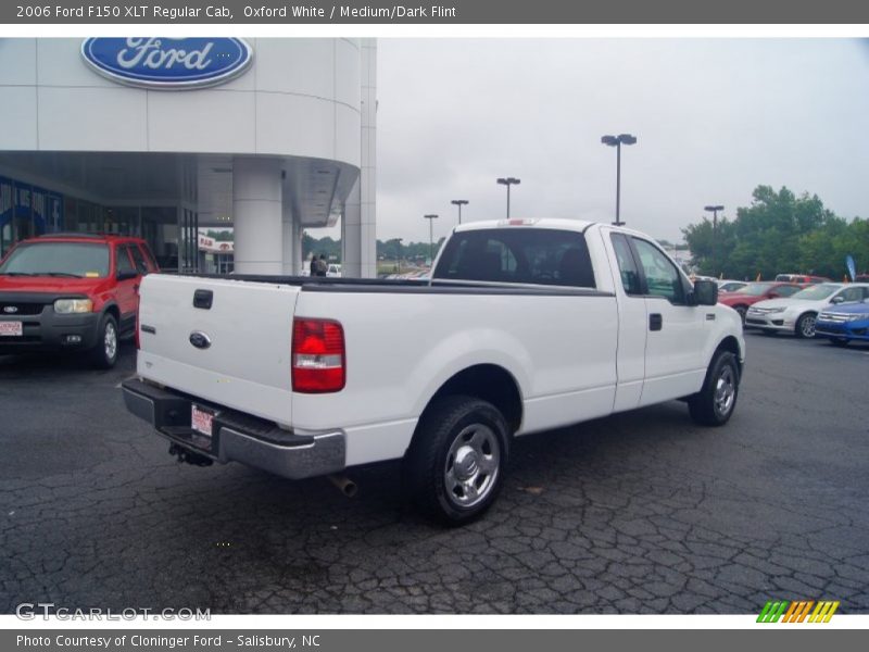 Oxford White / Medium/Dark Flint 2006 Ford F150 XLT Regular Cab