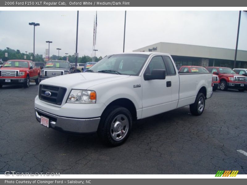 Oxford White / Medium/Dark Flint 2006 Ford F150 XLT Regular Cab