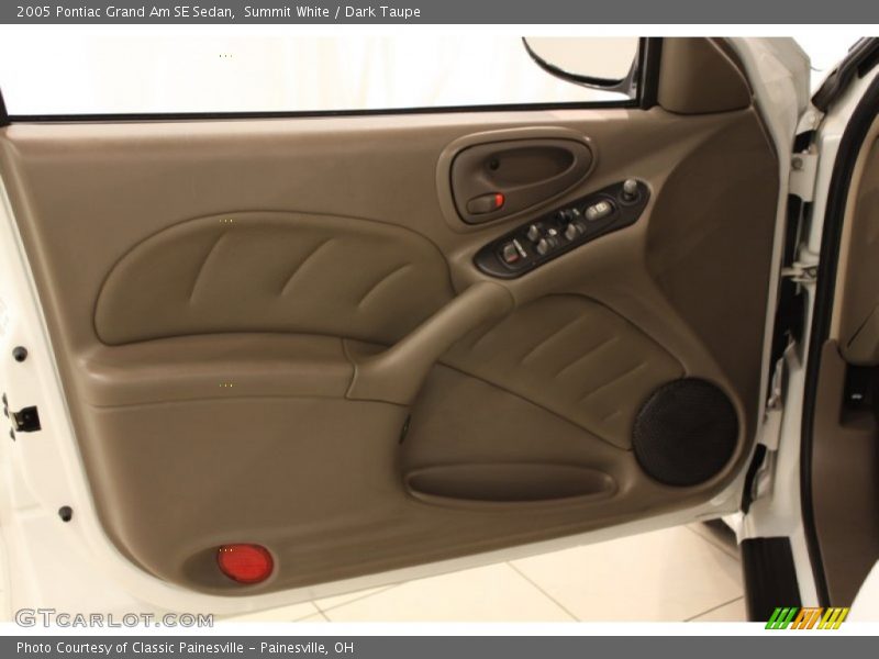 Summit White / Dark Taupe 2005 Pontiac Grand Am SE Sedan