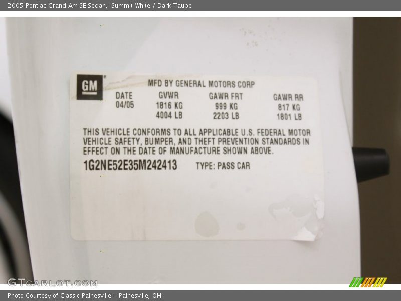 Summit White / Dark Taupe 2005 Pontiac Grand Am SE Sedan