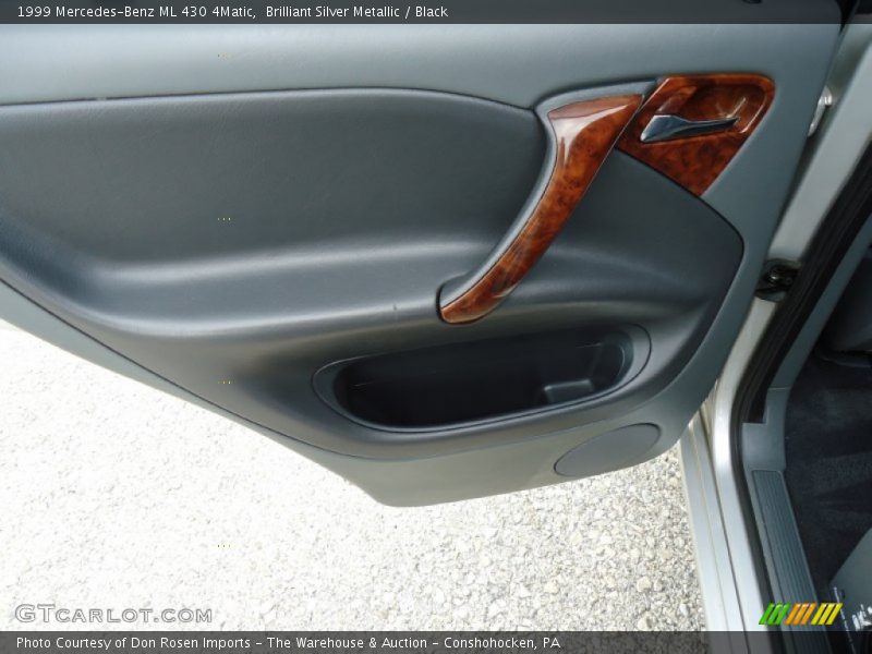 Door Panel of 1999 ML 430 4Matic