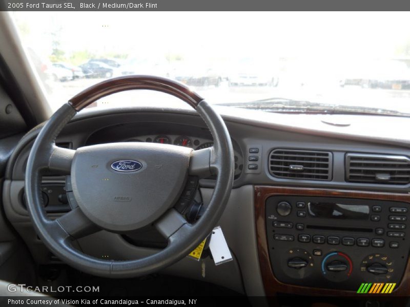 Black / Medium/Dark Flint 2005 Ford Taurus SEL