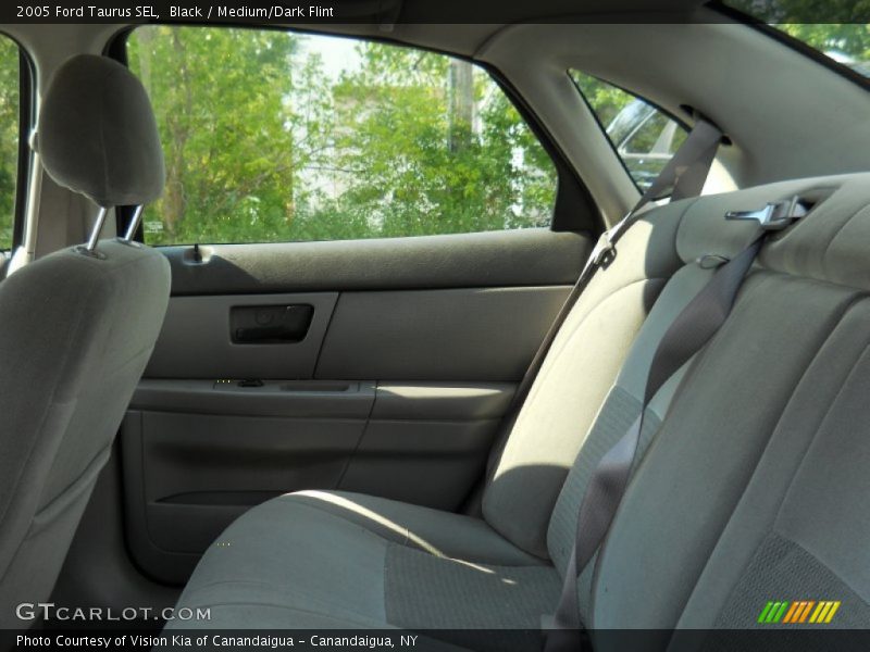 Black / Medium/Dark Flint 2005 Ford Taurus SEL
