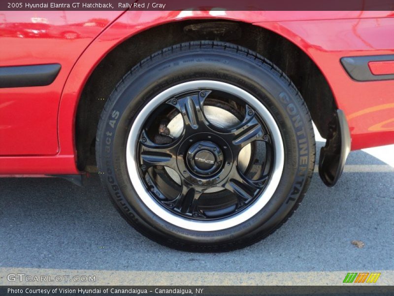 Rally Red / Gray 2005 Hyundai Elantra GT Hatchback